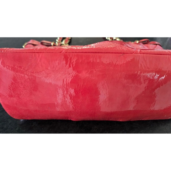 Coach Coral‎ Pink Patent Leather Shoulder Bag w/ Chain Strap - Picture 3 of 16